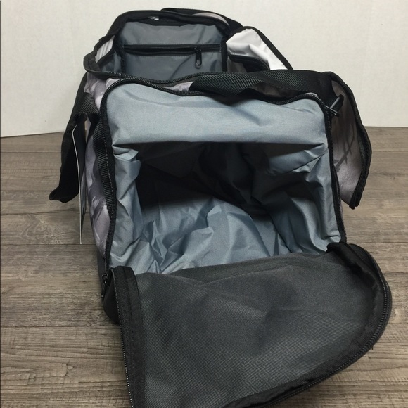 🛍NIKE BRASILIA DUFFLE BAG 61L como - Picture 7 of 8